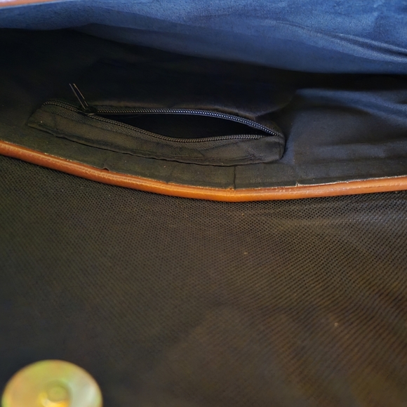 Handmade Beaded Leather African Clutch. - Picture 5 of 5